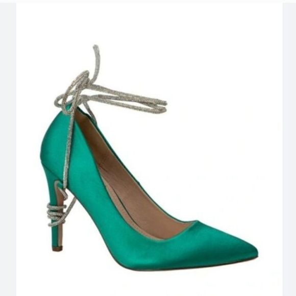 Chase + Chloe Turquoise Heels with Silver Accents - Picture 13 of 13